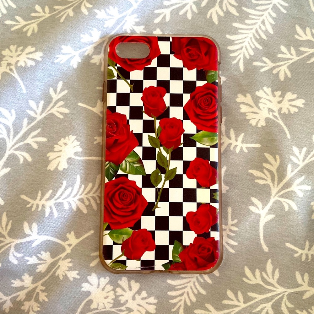 IPhone 8/SE phone case. checkered with roses
